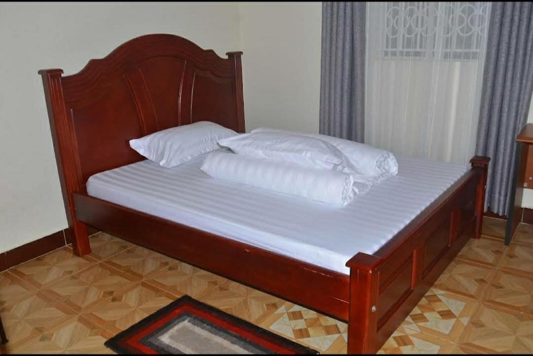 Migingo Suites Εντέμπε Εξωτερικό φωτογραφία