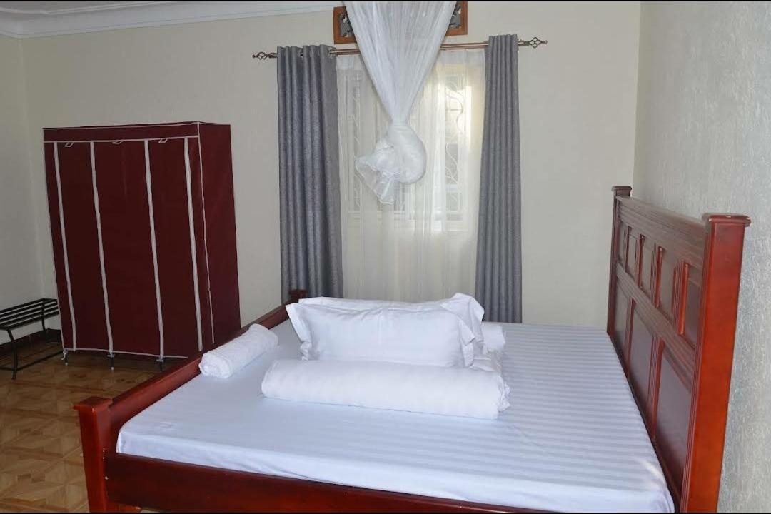Migingo Suites Εντέμπε Εξωτερικό φωτογραφία