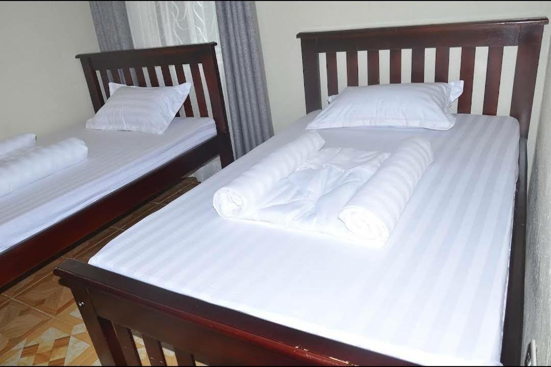 Migingo Suites Εντέμπε Εξωτερικό φωτογραφία