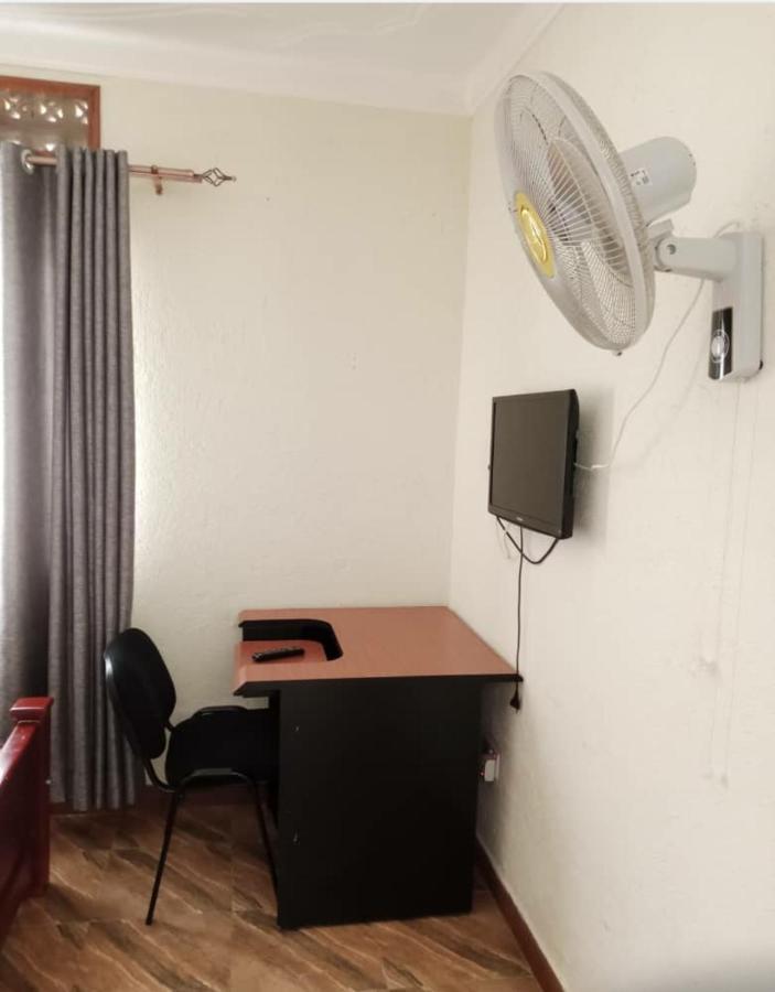 Migingo Suites Εντέμπε Εξωτερικό φωτογραφία