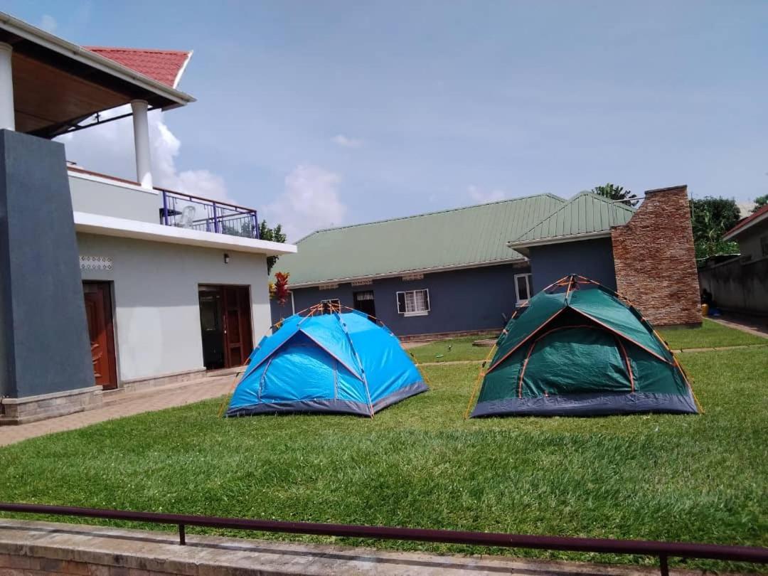 Migingo Suites Εντέμπε Εξωτερικό φωτογραφία